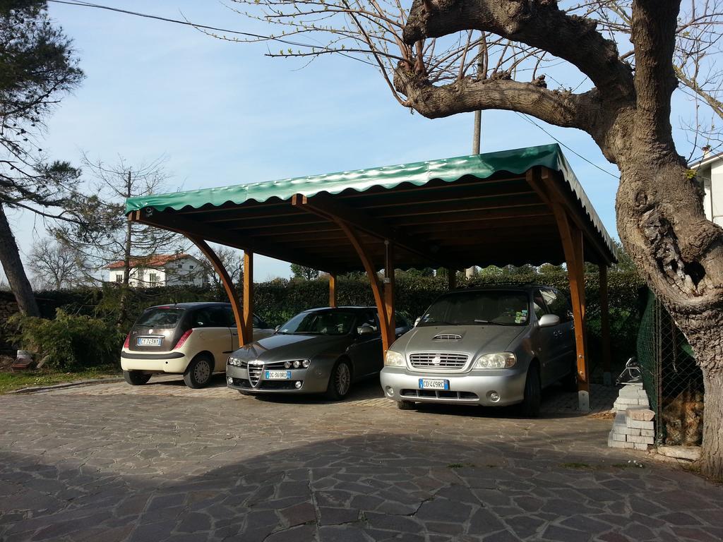 Al Villino Del Sole Bed & Breakfast ฟาโน ภายนอก รูปภาพ