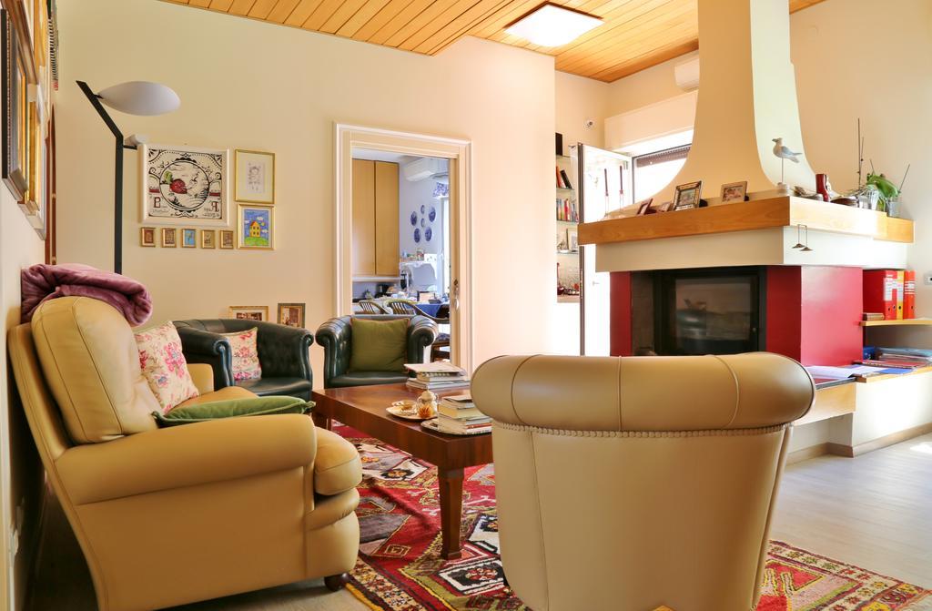 Al Villino Del Sole Bed & Breakfast ฟาโน ภายนอก รูปภาพ